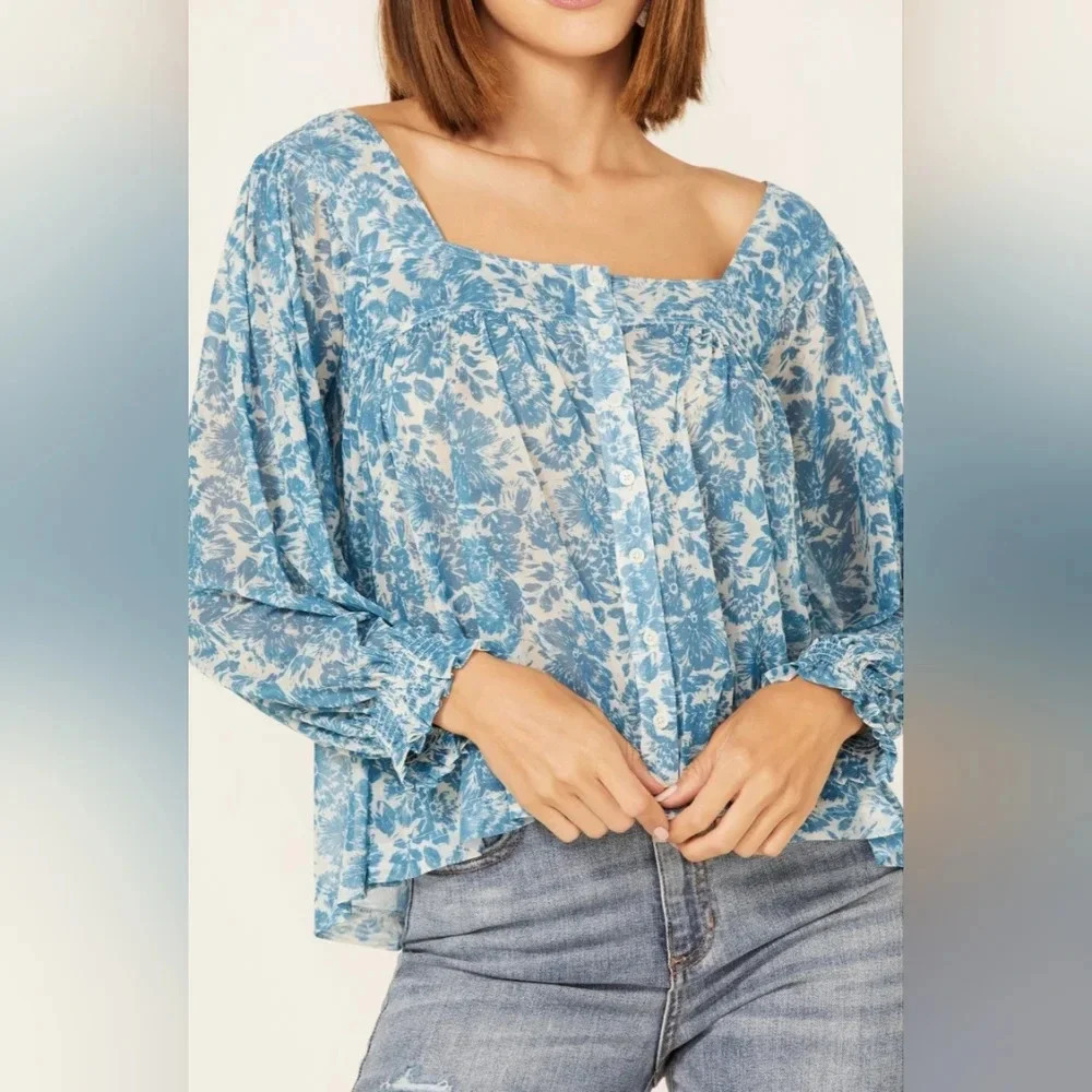 Beyond the Radar Medium Womens Blue Floral Print Long Sleeve Top Boho Flowy - Picture 2 of 13